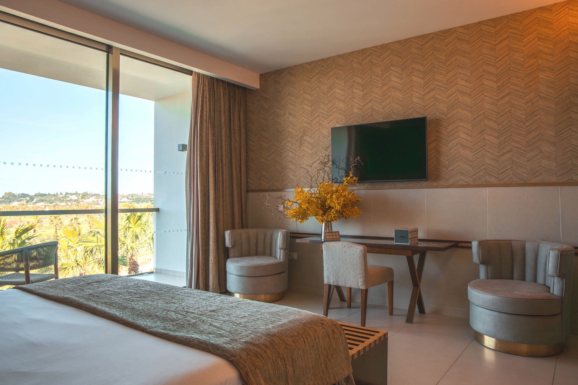 Wine & Books by the Sea